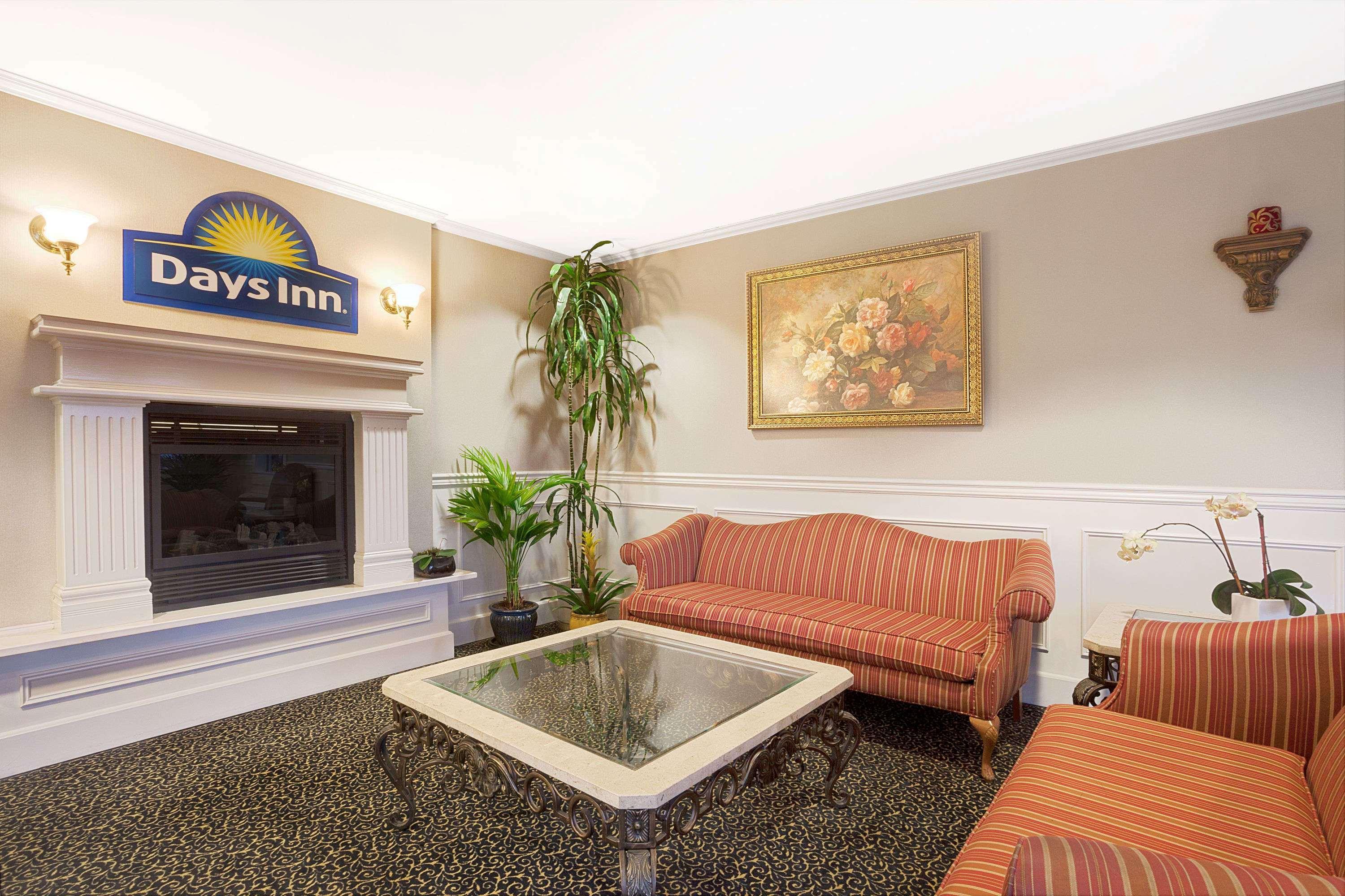 Days Inn By Wyndham Еверетт Екстер'єр фото