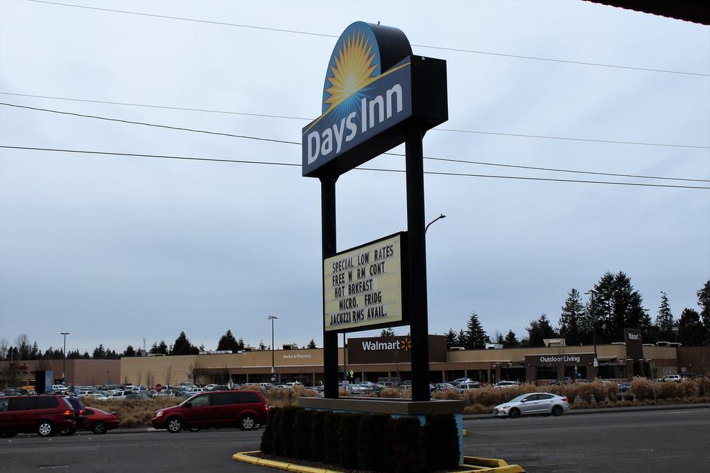 Days Inn By Wyndham Еверетт Екстер'єр фото